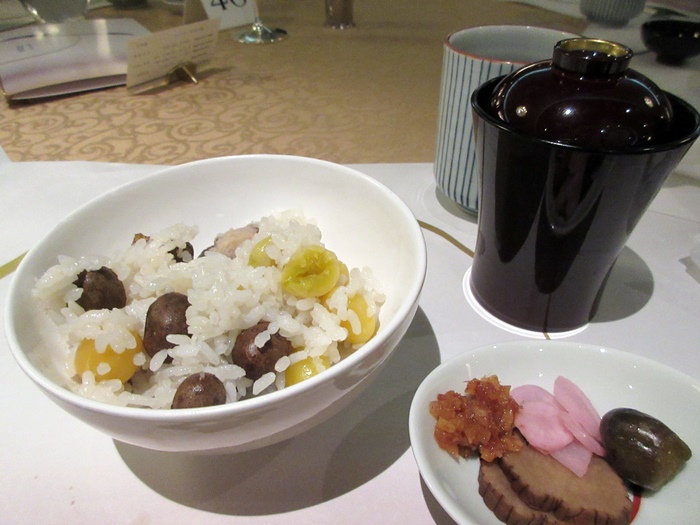 【飛鳥II】フォーシーズン ダイニングルームで2日目の夕食【歌舞伎クルーズ】_b0009849_1353051.jpg