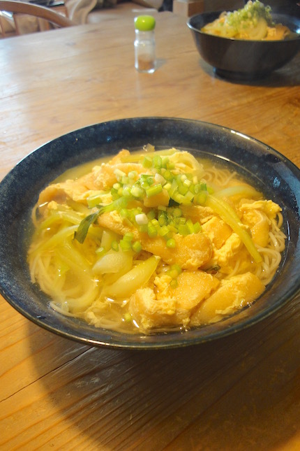 お揚げ玉子とじうどん　〜休日ランチ_f0054859_16500452.jpg