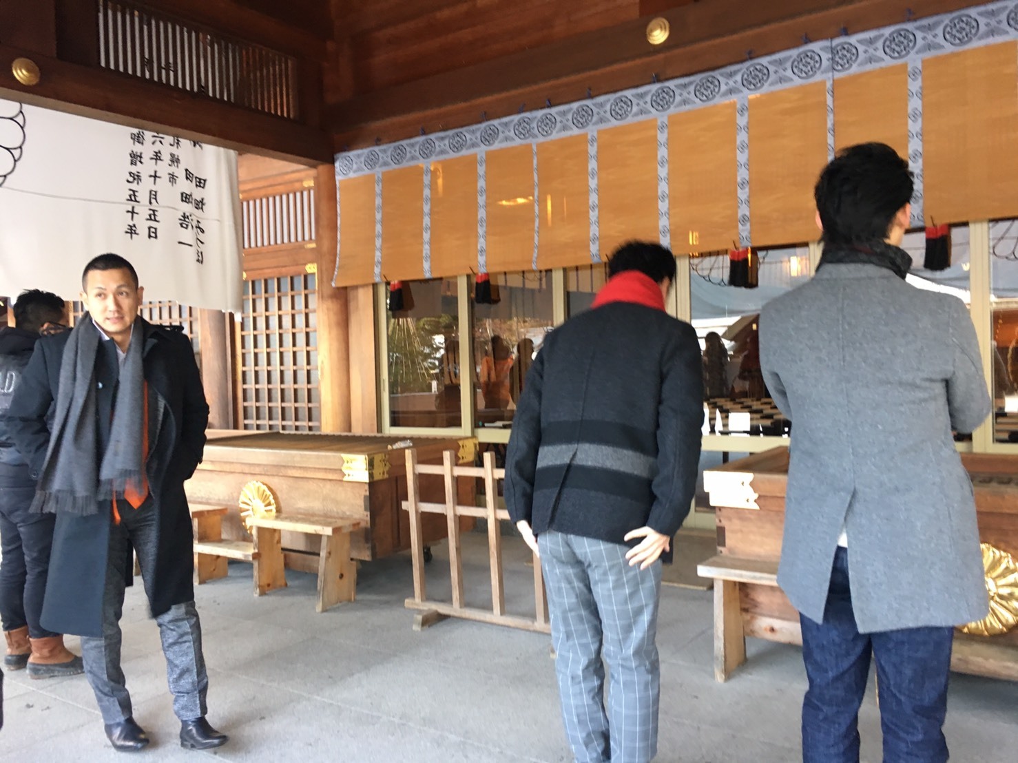 12月1日(金)トミーベース カスタムブログ☆エスカレードが福岡に到着☆_b0127002_11413617.jpg