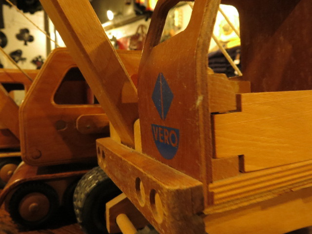 \"VINTAGE WOODEN TOYS FAIR\"ってこんなこと。_c0140560_20291925.jpg