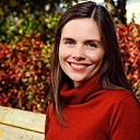 アイスランド新首相は「緑の党」女性議員_c0166264_18233410.jpg