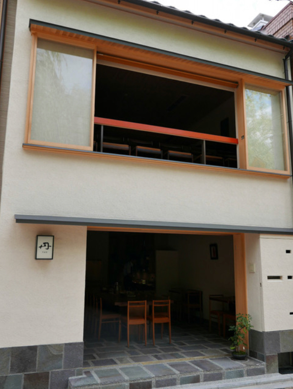 b0228252_01014416.jpeg