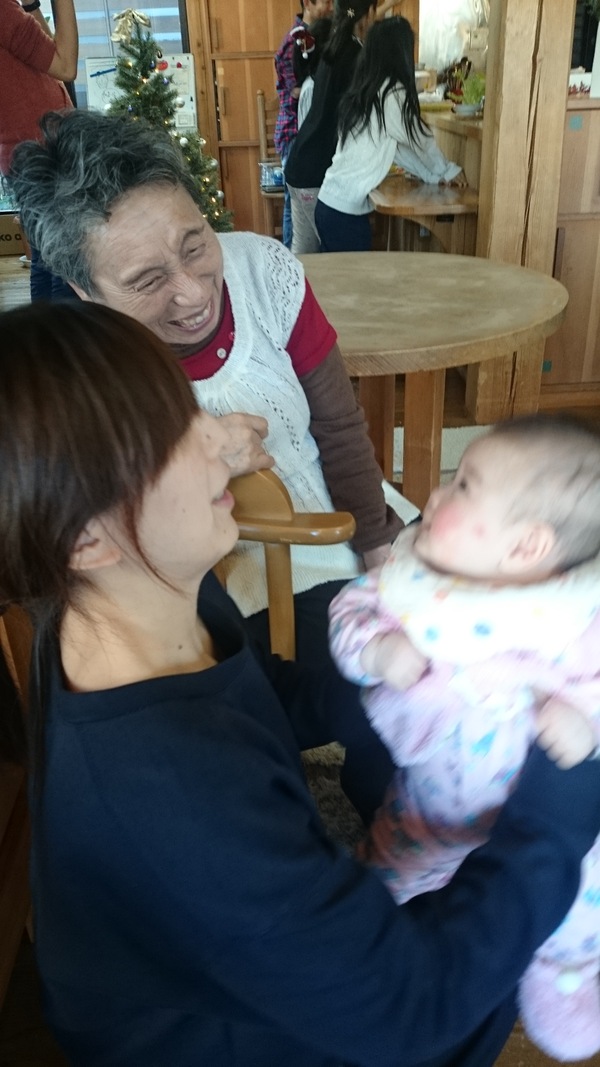 にぎやか大集会!?_d0180229_1720295.jpg