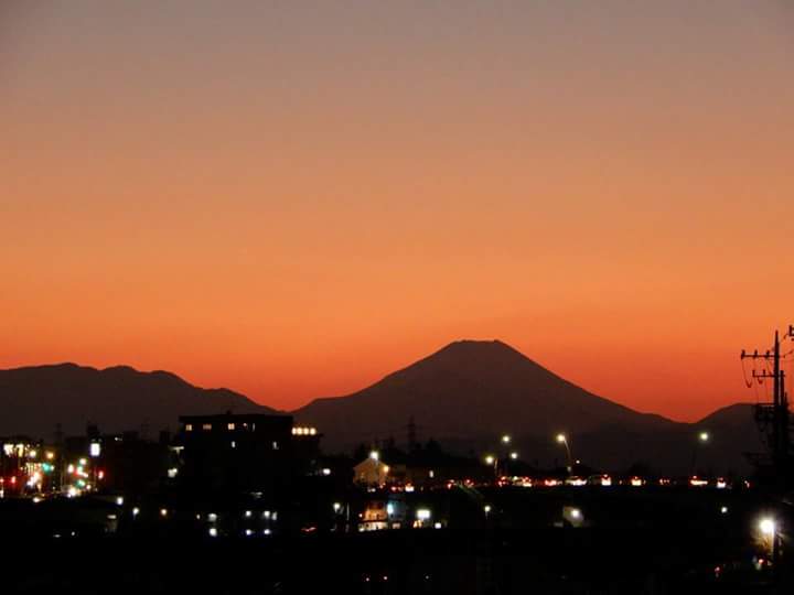 12/3　夕陽の富士山_b0042308_01265611.jpg