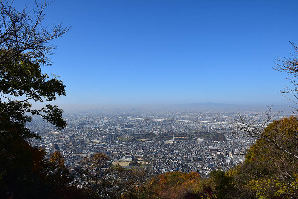 太平記を歩く。 その164 「飯盛山城跡」 大阪府大東市_e0158128_18423980.jpg