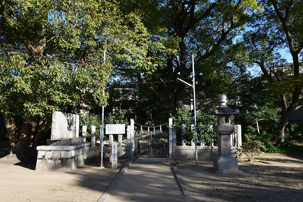太平記を歩く。 その167 「和田賢秀墓所」 大阪府四條畷市_e0158128_19303245.jpg