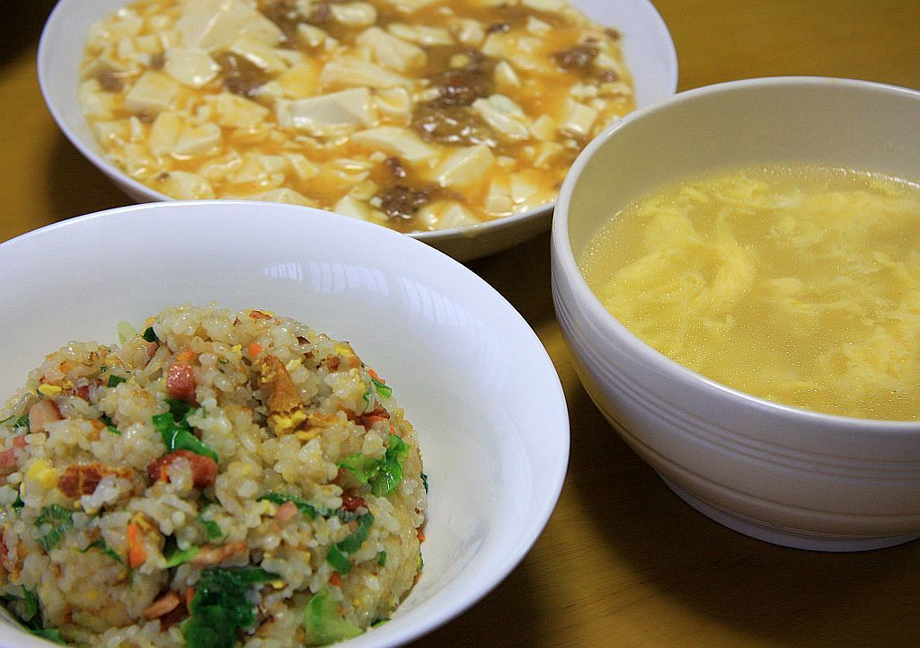 レタス炒飯と麻婆豆腐と卵ス－プ : ぶん屋の抽斗