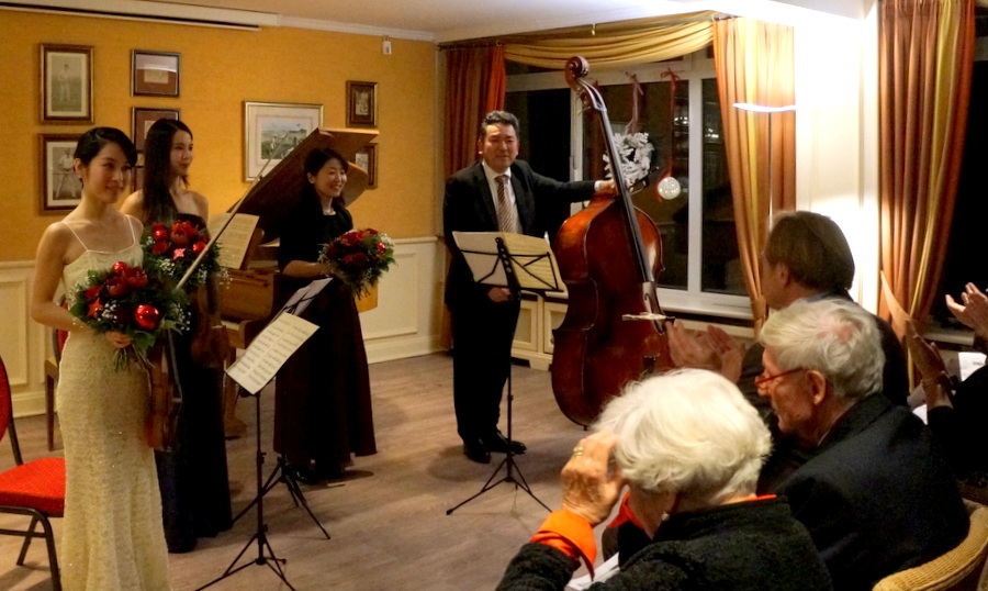 Adventskonzert mit KAMMERENSEMBLE Berlin-Tokio_c0180686_21362424.jpg