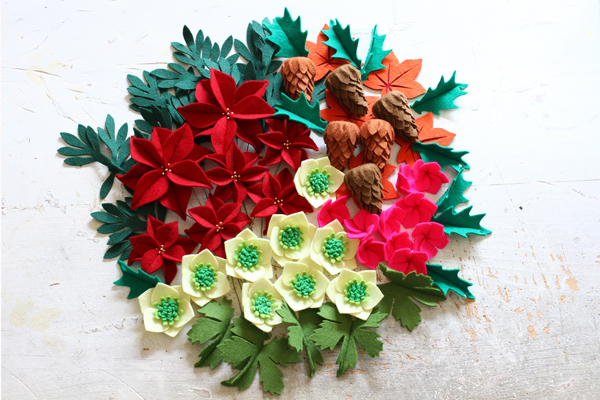フェルトで作ったクリスマス用のお花いろいろ フェルトで作る花モチーフ９２より フェルタート R オフフープ R 立体刺繍作家pienisieniのブログ