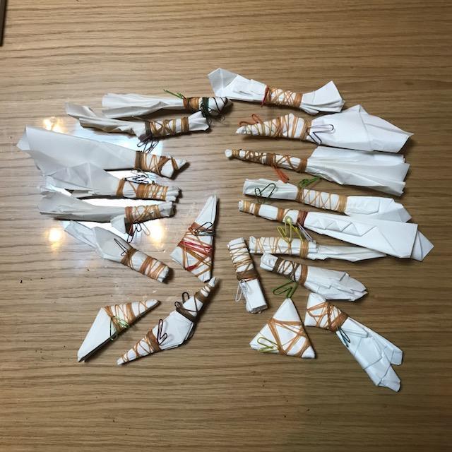 今日の染め紙 紺一色で絞りおりぞめ おりぞめ染伝人ブログ 今日の染め紙 紺一色で絞りおりぞめ おりぞめ染伝人ブログ