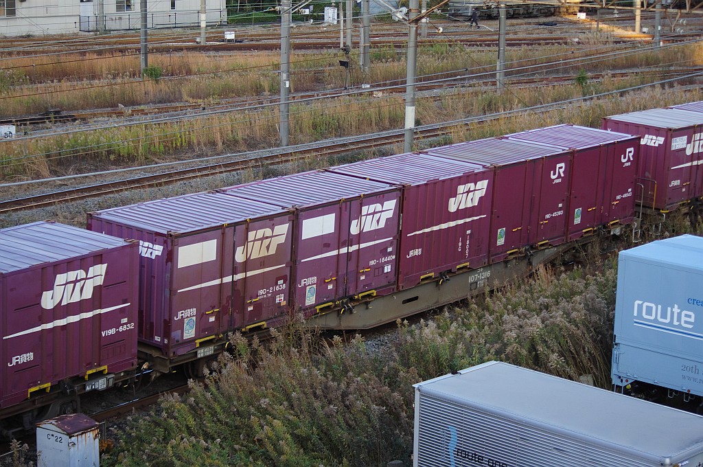 f0203926_2303145.jpg