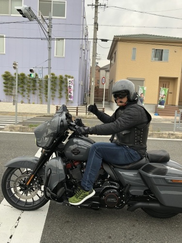 ストリートグライドCVO納車です!_b0317459_17205357.jpg