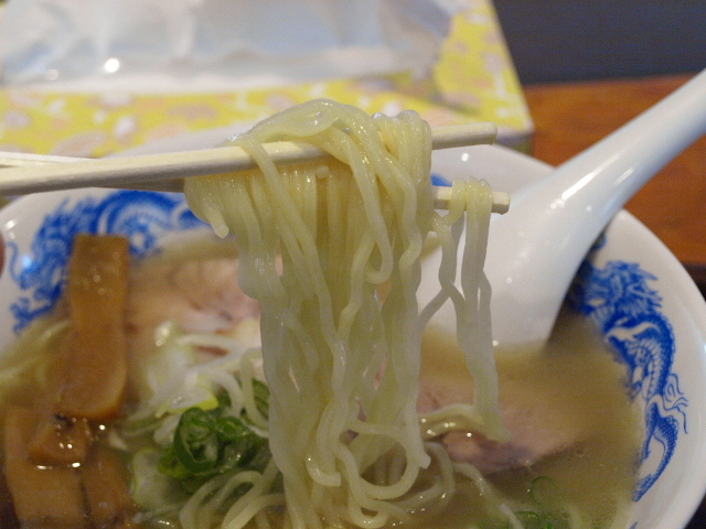三代目鳥よし(ラーメン)_d0153062_8265423.jpg