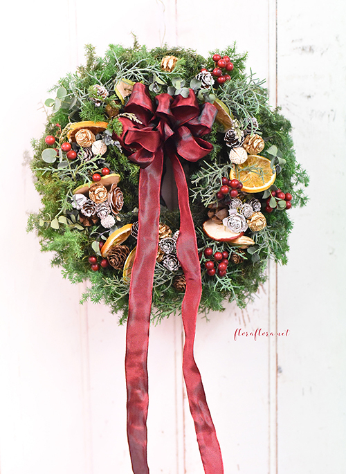 フローラフローラのクリスマスリースいっぱい！　体験レッスン＆ワンデイレッスン フラワースタジオフローラフローラ_a0115684_18015937.jpg
