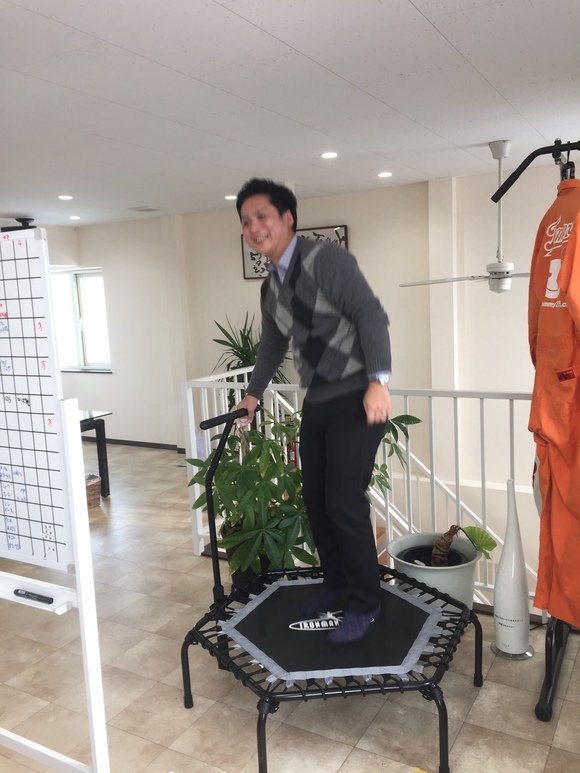 12月7日 木曜日のひとログ(。・Д・)ゞ 新しくSTAFFが仲間入り♬TOMMY本店♬_b0127002_17334943.jpg