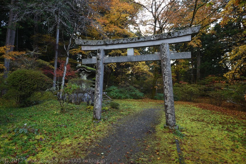 日光 旧奥社･石唐門石鳥居 紅葉_e0362037_21423035.jpg