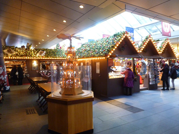ジャーマン ホット スタンド(German Hot Stand)@六本木ヒルズクリスマスマーケット2017_c0152767_21383808.jpg