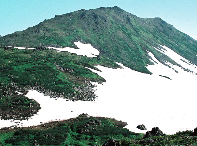 雄大な北海道・大雪連峰の縦走コース_a0113718_20301577.jpg