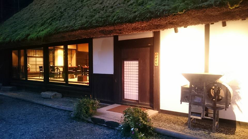 兵庫の篠山で古い民家のレストラン_f0350423_21560675.jpg