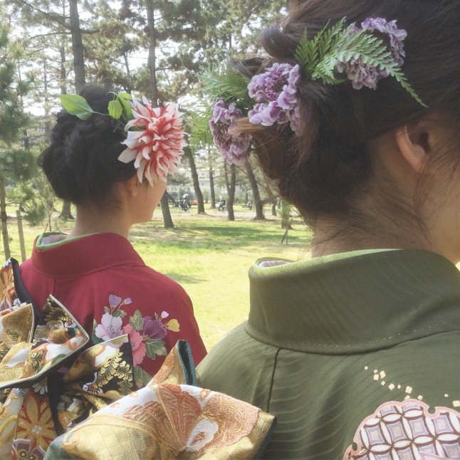 成人式の生花の髪飾りご予約は12月中に ルーシュの花仕事