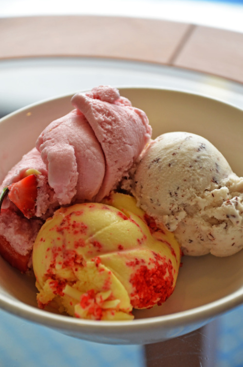 お味はホライゾンコートより私好みの「International Cafe(インターナショナルカフェ）」：ルビープリンセスアラスカクルーズ_f0054556_00215837.jpg