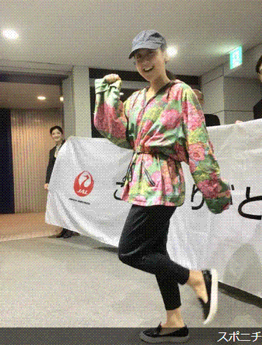 e0199691_00241951.gif
