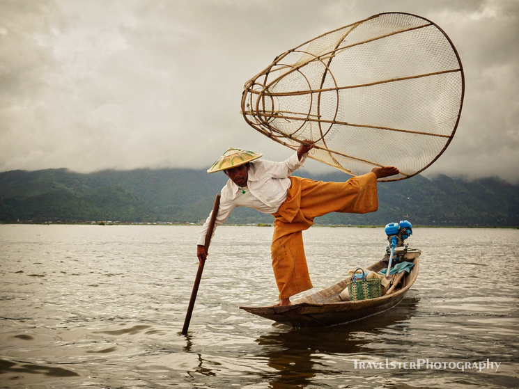 雨中のインレー湖ボートトリップ♪ - Exploring Inle Lake in a Rainy Day_b0108109_10553879.jpg