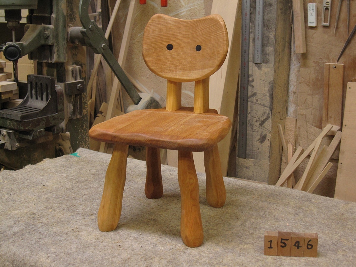 こねこ椅子 完売いたしました。_e0072513_15442989.jpg