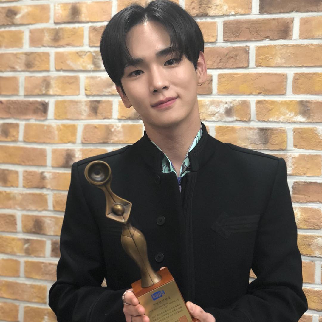 Key \' Keystagram \' // 171208_e0080563_1419929.jpg