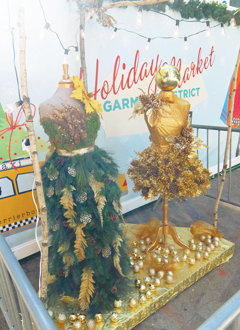 Garment District Holiday Marketのド派手な『ドレスの展示』_b0007805_0164624.jpg