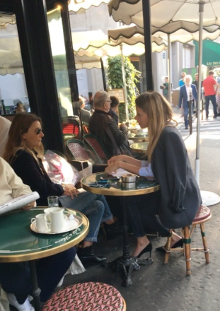 なぜか惹かれるcafe de flore  paris_a0199262_18404274.png