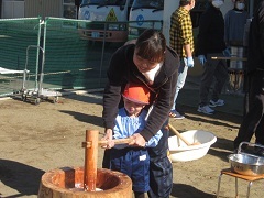 12月2日 もちつき大会_d0091723_15550499.jpg