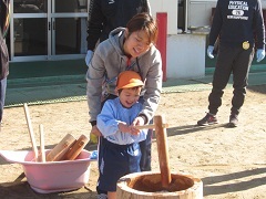 12月2日 もちつき大会_d0091723_15552836.jpg