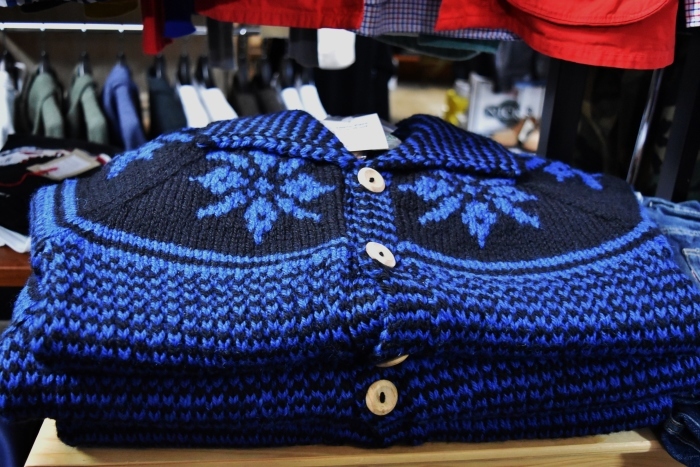 INVERALLAN SNOW FLAKE CARDIGAN (別注) 稀少です(^^♪_d0152280_23450133.jpg