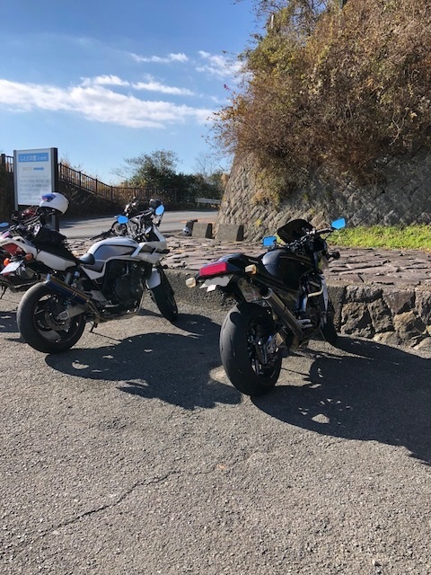 GPZ900R ニンジャ 椿ＬとクラッチとRiders Cafe Door_e0081989_07335604.jpg