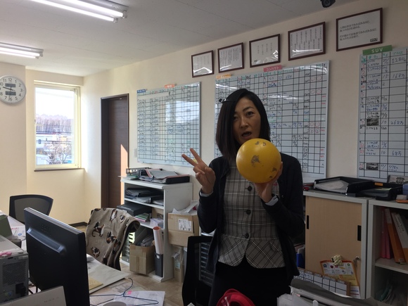 12月12日 火曜日のひとログヽ( ‘ω’ )ノ 本日Nさまプリウス納車♬♬ありがとうございます!ランクル・ハマー・アルファード_b0127002_16192655.jpg