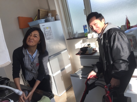 12月12日 火曜日のひとログヽ( ‘ω’ )ノ 本日Nさまプリウス納車♬♬ありがとうございます!ランクル・ハマー・アルファード_b0127002_16231699.jpg