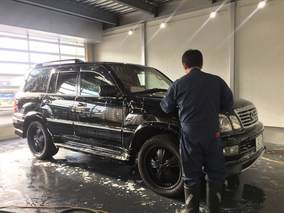 12月12日 火曜日のひとログヽ( ‘ω’ )ノ 本日Nさまプリウス納車♬♬ありがとうございます!ランクル・ハマー・アルファード_b0127002_1705034.jpg