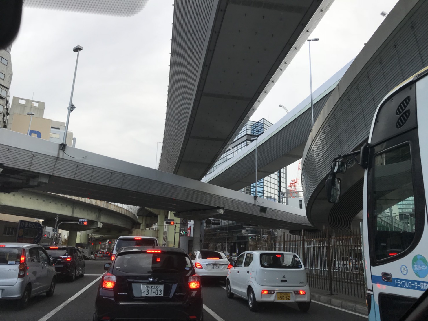 12月12日 火曜日のひとログヽ( ‘ω’ )ノ 本日Nさまプリウス納車♬♬ありがとうございます!ランクル・ハマー・アルファード_b0127002_17363191.jpg