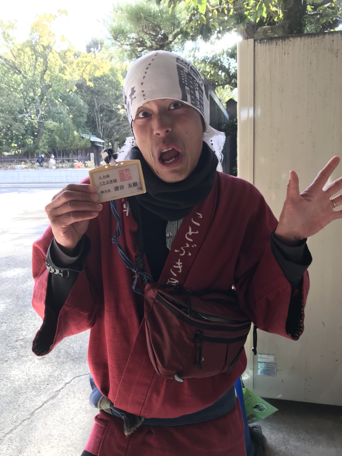 12月12日 火曜日のひとログヽ( ‘ω’ )ノ 本日Nさまプリウス納車♬♬ありがとうございます!ランクル・ハマー・アルファード_b0127002_17423276.jpg