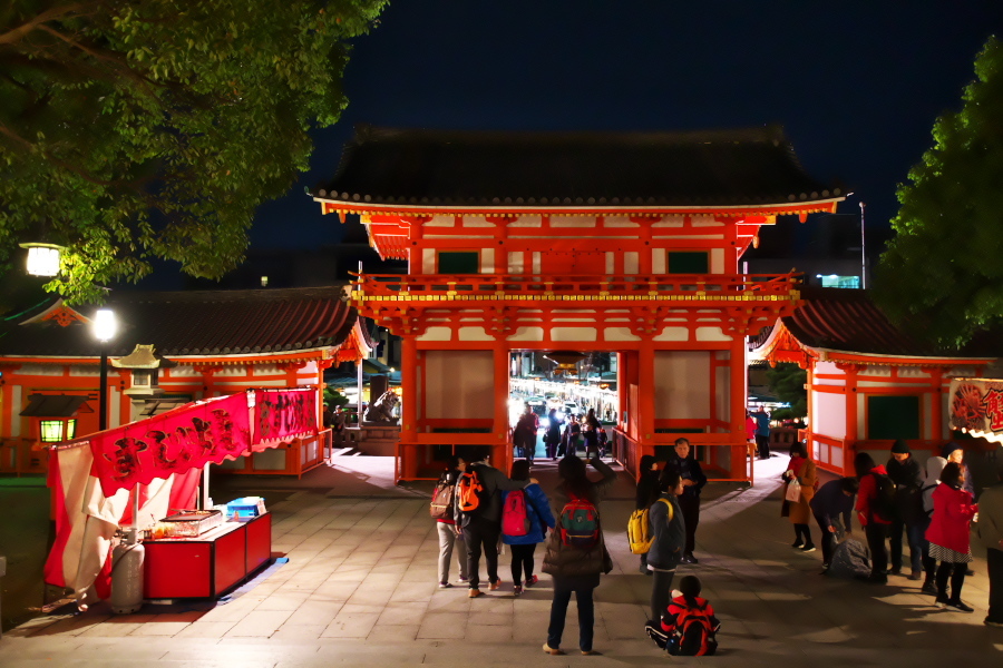 夜の京都　八坂神社から祇園を通って木屋町まで_a0263109_19563468.jpg