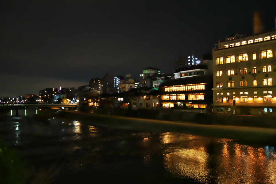 夜の京都　八坂神社から祇園を通って木屋町まで_a0263109_19571052.jpg