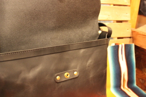 SLOW herbie \"flap shoulder bag\" ご紹介_f0191324_08042588.jpg