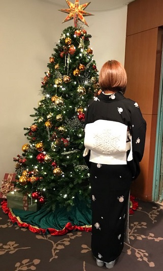 クリスマス会・貴久樹さんの雪の結晶パール帯・展示会へ_f0181251_1850342.jpg