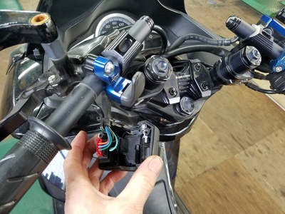 PCXカスタム車 定期点検_e0114857_8271515.jpg