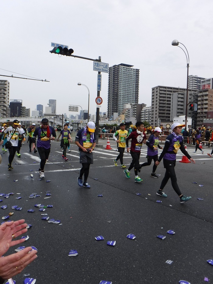 ◆2017大阪マラソン　～バッタリ遭遇で頑張れ！～_f0238779_16254437.jpg