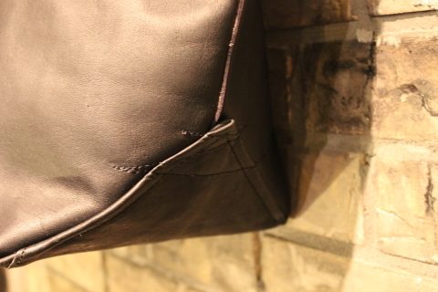 ガシガシ使える「SLOW」 \"tool tote bag L\" ~smooth horse~ ご紹介_f0191324_08041262.jpg