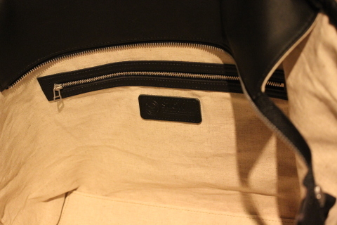 ガシガシ使える「SLOW」 \"tool tote bag L\" ~smooth horse~ ご紹介_f0191324_08044720.jpg