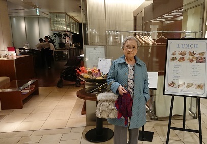 日本橋 アソチェレステ 母85歳になりました_a0264383_12442286.jpg