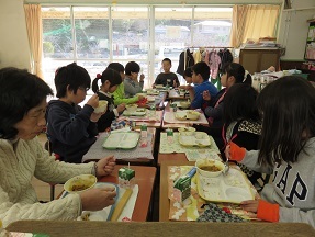 １２月１４日　今日の給食・交流給食_e0104122_13430947.jpg